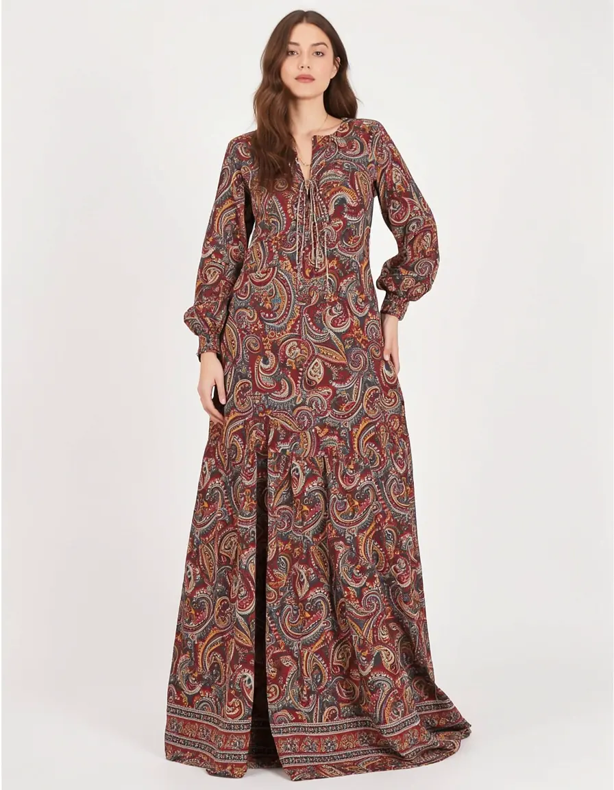 Abito boho con motivo paisley